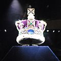 Traseira da Coroa Imperial de Estado em 2012. A Coroa se encontra hoje na Jewel House, Torre de Londres.