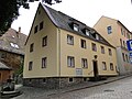 Wohnhaus in halboffener Bebauung