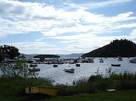 Der Hafen und die Werft an Loch Lomond bei Balmaha