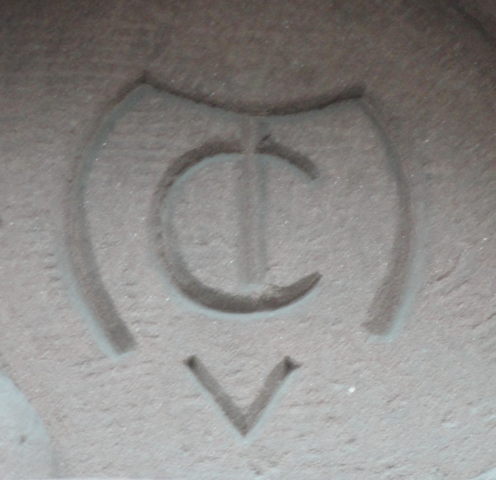 Datei:Carl von Mering, Monogramm (Relief Stolzestr. 3-5).tiff