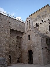 L'église San Giovanni et la tour nord-est.