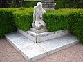 Dun-les-Places, monument des fusillés.