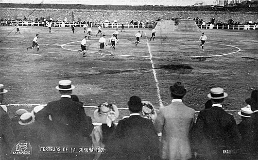 A fotografía máis antiga do Deportivo da Coruña, 1907.