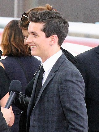 Description de l'image Fionn Whitehead at London's Dunkirk World Premiere.jpg.