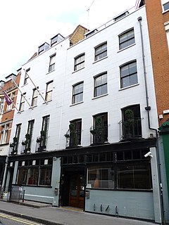 Groucho Club, Soho, W1 (2711860818).jpg