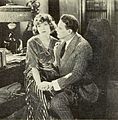 Escena de I Am Guilty (1921), con Louise Glaum y Mahlon Hamilton