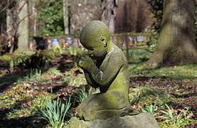 Skulptur am Krematorium Meißen