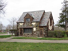 Lannin House outbuilding in Eisenhower Park