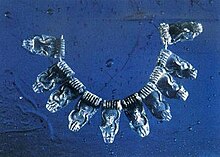 Mycenaean beads used for a necklace. Mycenaean jewelry, 1500 BC.JPG