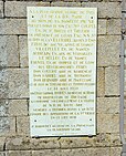 Plaque de marbre fixée sur la Notre-Dame de Toute Aide au hameau de Querrien à La Prénessaye dans les Côtes d’Armor.