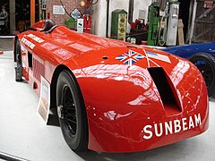 La Sunbeam 1000 hp, surnommée Mystery car, avec laquelle il dépasse les 200 mph en 1927