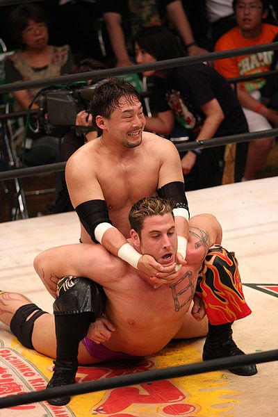 400px-Tajiri_camel_clutch.jpg