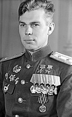 Миниатюра для Файл:Vladimir Aleksenko in 1945.jpg