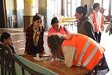 Volunteers providing help to refugees at Praha Hlavni nadrazi Aid to refugees at Praha Hlavni nadrazi 15.jpg