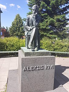 הפסל של אלכסיס קיווי בעיירת הולדתו