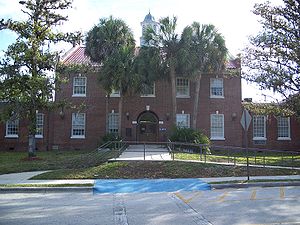 Bronson Levy County Courthouse01.jpg