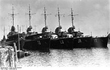 Bundesarchiv DVM 10 Bild-23-63-67, Torpedoboot-Flottille vor Anker.jpg