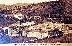 Cité ouvrière à Boussieu