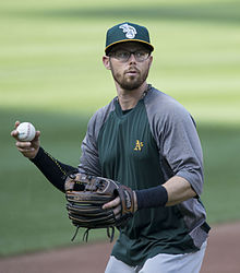 Eric Sogard (20400966579).jpg