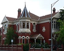 external image 220px-Federation_style_mansion_in_domain_street_south_yarra.jpg