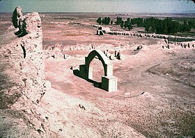 غوري واکمني arch in Qala-e-Bost