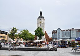 Torget med Paul-Gerhardt-kyrkan.