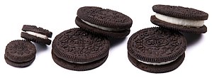 English: Different sizes of Oreo cookies. From...