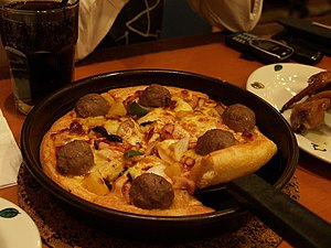 Une pizza Pan de Pizza Hut