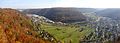 Panoramablick von der Ruine Günzelburg in das Achtal bei Blaubeuren-Weiler.