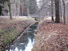 Bundesstraße 102 kreuzt