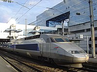 O TGV (comboio de alta velocidade) estacionado em Rennes