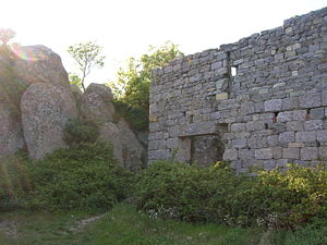 La place centrale de la forteresse.