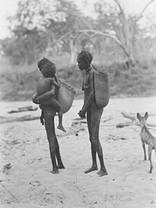 Dones aborígens del Territori del Nord, 1928. Fotografia presa per Herbert Basedow