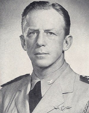 Капитан Джон Герардт Кроммелин, ВМС США, около 1947 года. Jpg