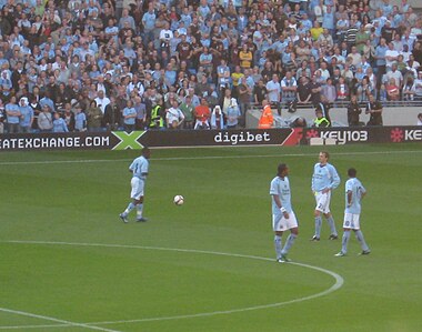 Shaun Wright-Phillips, Jô, Dietmar Hamann and Robinho (left to right) prior to the match against Chelsea on 13 September in which Robinho made his debut.