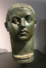 Tête de Sévère Alexandre (222-235), en bronze.
