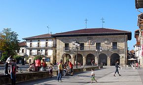 Casa Consistorial (sede do Ayuntamiento) de Ochandiano