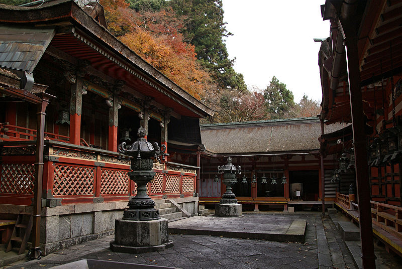 파일:Tanzan jinja09bs3200.jpg