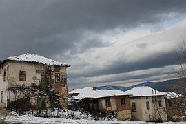 Зимски поглед кон селото