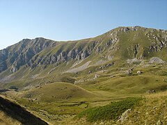 Глетка од гребенот Чума и Чумин Врв на Јабланица