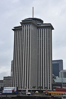 A midcentury, cruciform skyscraper