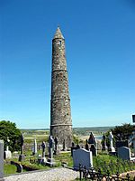 Ardmore round tower.jpg