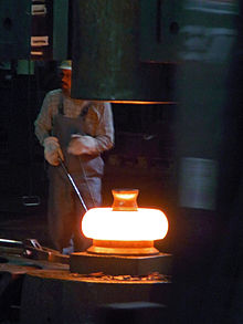 An open-die drop forging with two dies of an ingot, which is then further processed into a wheel Bochumer Verein-08-50124.jpg