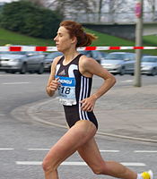 Die Silbermedaille ging an Titelverteidigerin Fernanda Ribeiro, 1996 Olympiasiegerin, 1995 Weltmeisterin und 1997 Vizeweltmeisterin