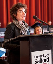 Description de l'image Installation of Chancellor Professor Jackie Kay MBE - University of Salford, Peel Hall (17136470459) (cropped).jpg.