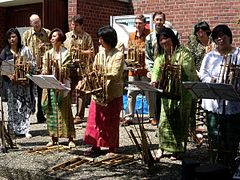 Nastup angklung grupe u Nemačkoj.