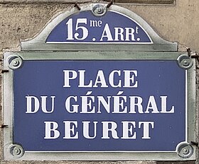 Voir la plaque.