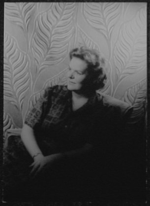 Fichier:Portrait of Maureen Forrester LCCN2004662890.tif