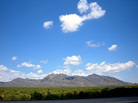 Горы Сан-Андрес на востоке Лас-Крусес.jpg