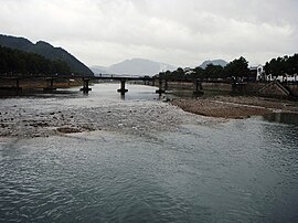 Shan River in front of Xiaoyangfang, Xikou.jpg